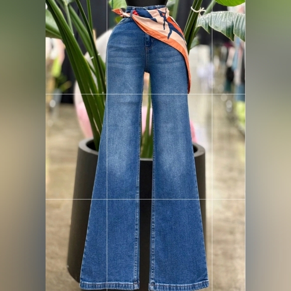 Muy Muy Denim - Stylish Blue Wide Leg Jeans